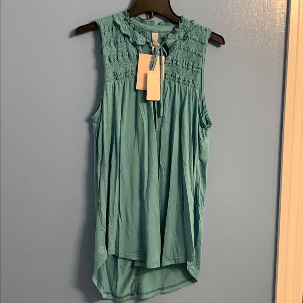 Large Love rouched tank top ties at Neck NWT